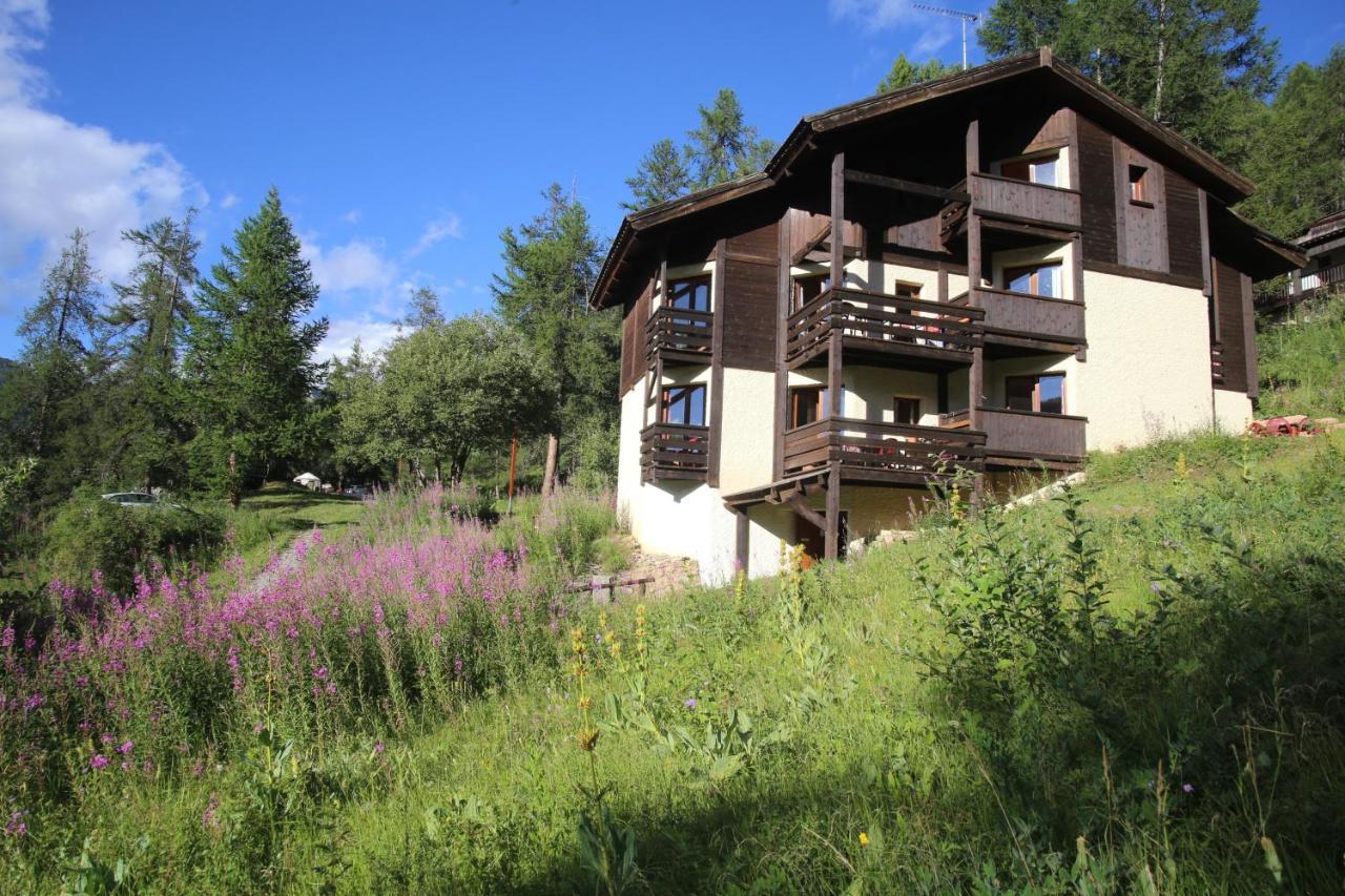 Chalet Les Arolles 레오레스 외부 사진